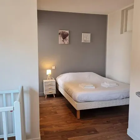 Nyaraló La Serra, Maison Deux Pas De La Cite Gastronomique *